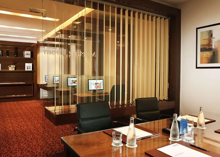 Khalidiya Palace Rayhaan By Rotana, Abu Dhabi